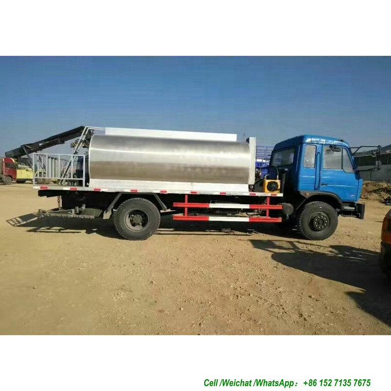 Road Construction Intelligent Asphalt Distributor 5000 Liter to 6000 Liters