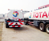 HOWO 6X4 Fuel Tank Truck with Refuelling System with Computer Dispenser Refueling Bowser for Vehicle 25cbm with Drolly Tank Trailer