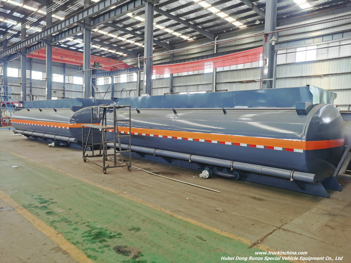 Hydrochloric Acid HCl Handling corrosive tank trucks (5)_1