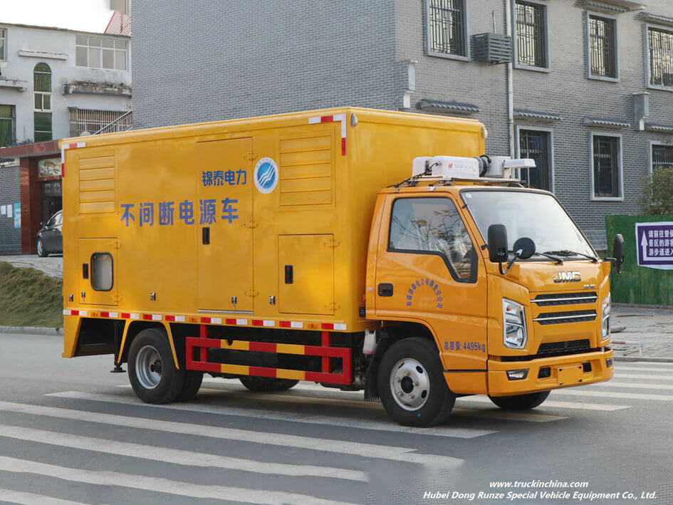 Using a Truck-Mounted Generator (4)