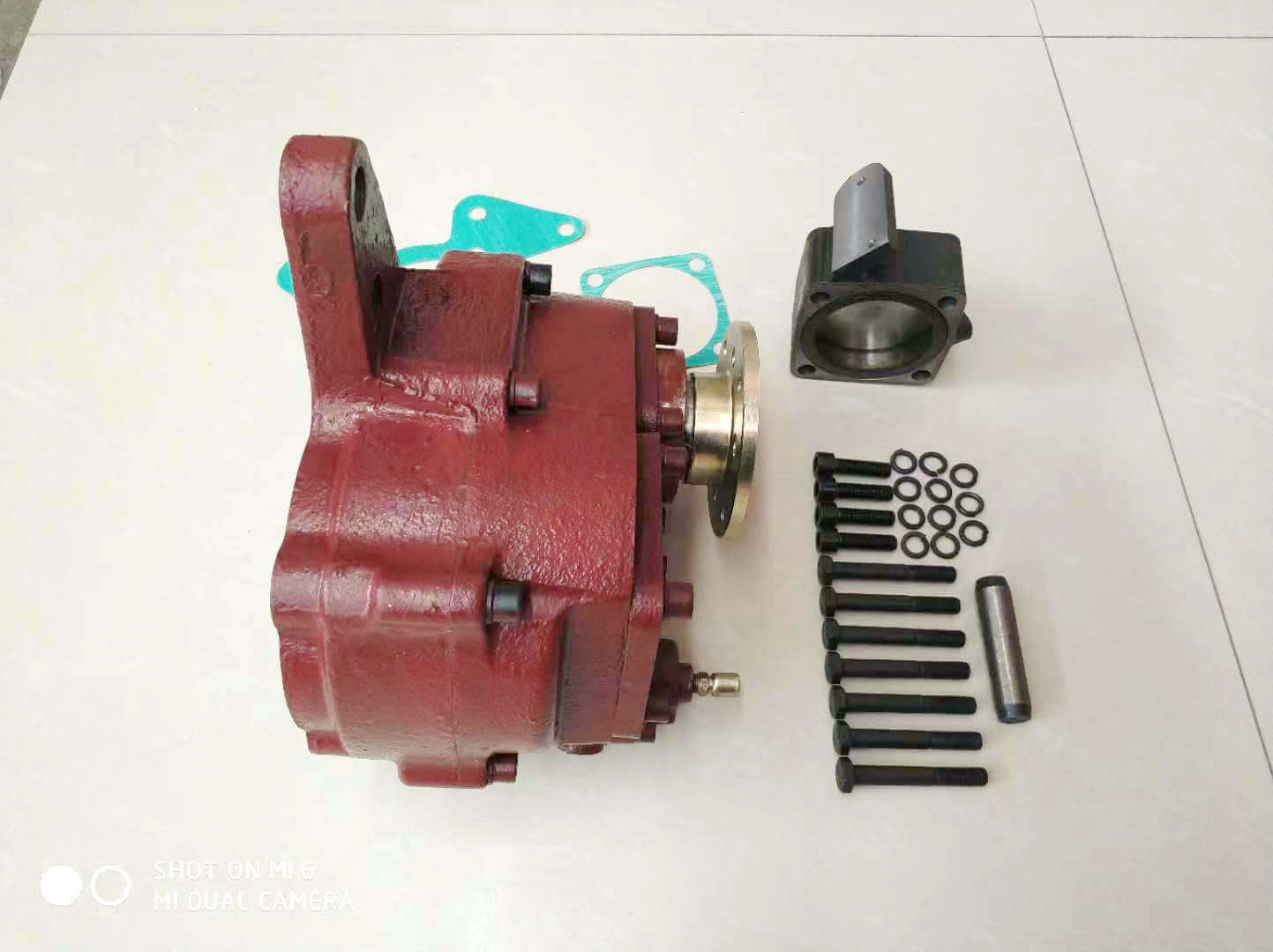  Power Take-off (PTO) For Fast 8JS118, 9JS119 Transmission PTO with ISO Flange 