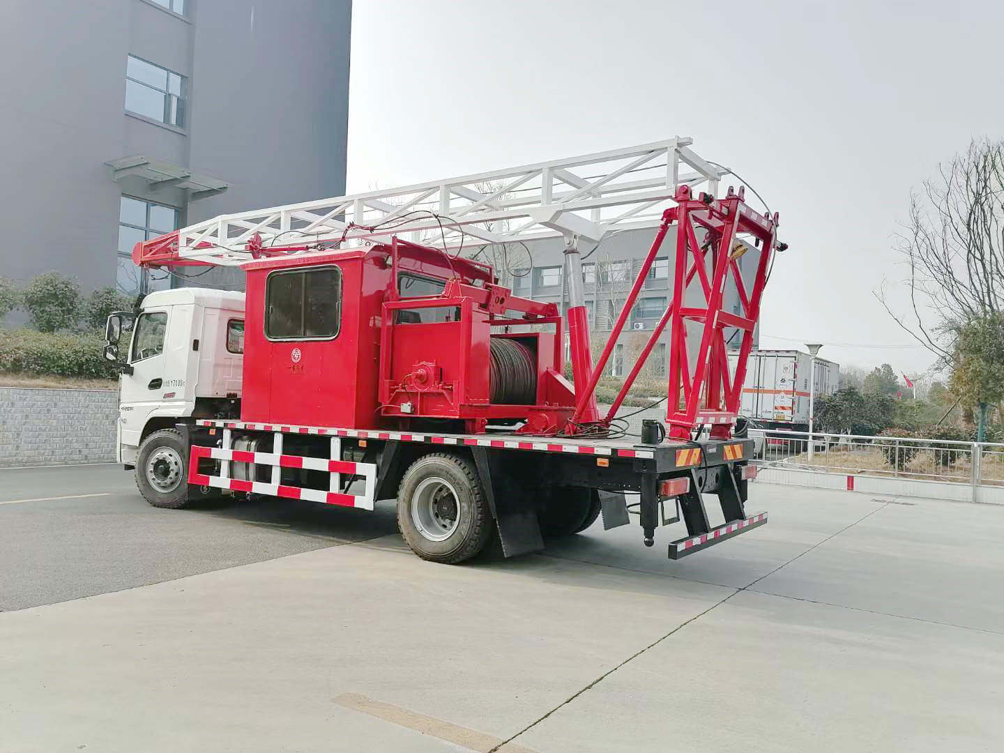 Wholesale SHACMAN Truck Mounted Oilfield Drilling Rig with Winch 120KN ...