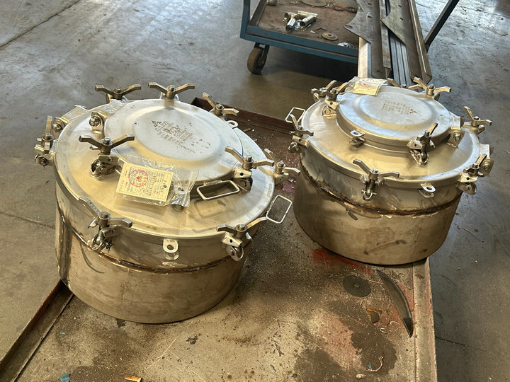 SS304, SS316L Stainless Steel Manhole Cover for Sulfuric Acid Tank, Dust Tank, Chemical Tanker (2)