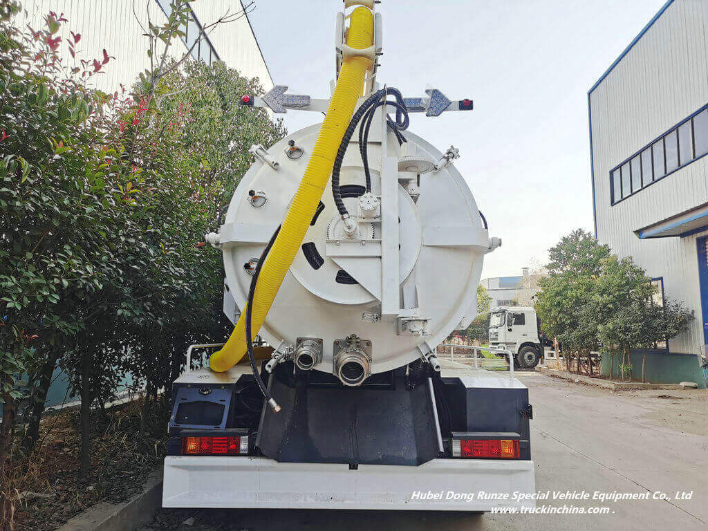 Shacman Hydro Excavators Truck Sewer Jet Suction Units (130)_1