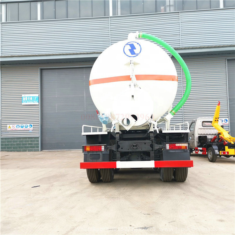 Shacman 8X4 Sewage Suction Tanker Truck (20cbm Vacuum Tank, Septic Tank)