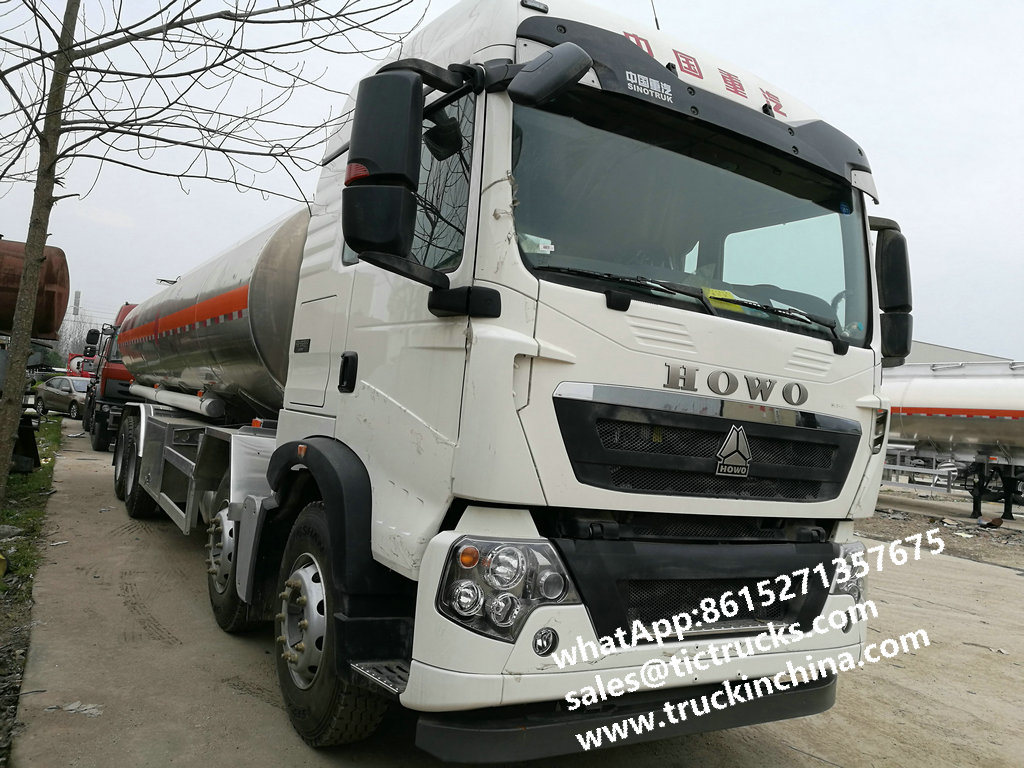 Sinotruck HOWO Aluminum Alloy Fuel Tanker (8X4 Mobile Jet Oil Refueling Bowser Truck 30cbm Diesel Delivery Refueling Truck 12wheels)