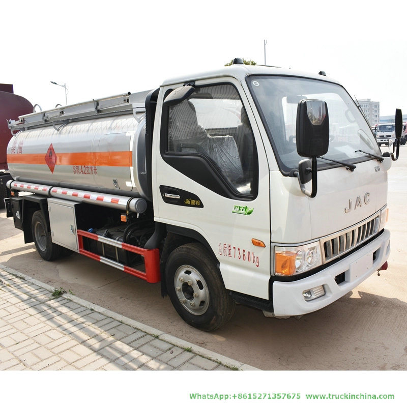 JAC 4m3 Mini Fuel Delivery Truck (1000 Gallon Small Fuel Tanker Truck)