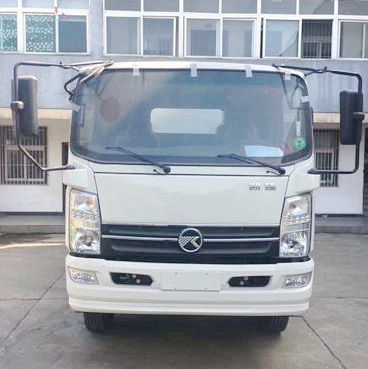 Kama All Wheel Drive 4X4 Fire Spraying Truck with Fire Pump Water Tank 4900 L