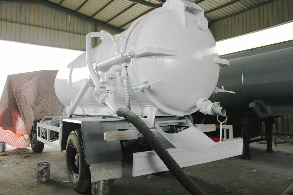 Beiben 4X4 off Road Vacuum Tanker Truck Sewage Pump Tanker