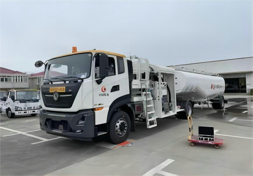 Aircraft Refueler 35KL (9)