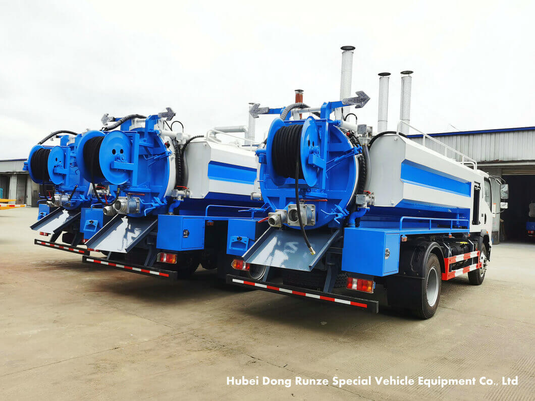 HOWO Vacuum sewer jetting Tanker trucks