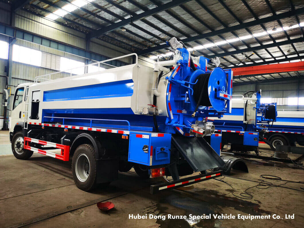 HOWO Vacuum sewer jetting Tanker trucks_0022