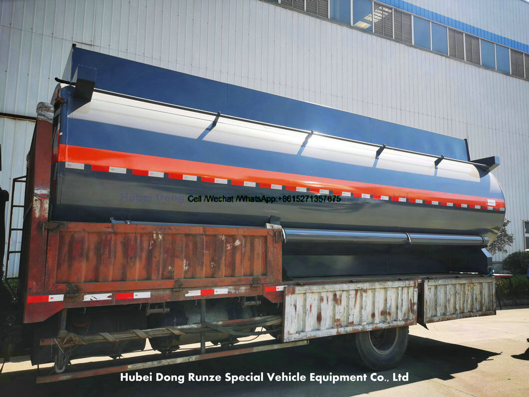 Lining LDPE Acid Container tanks (138)