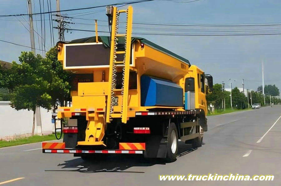 Dongfeng Snow sweeper trucks (5)