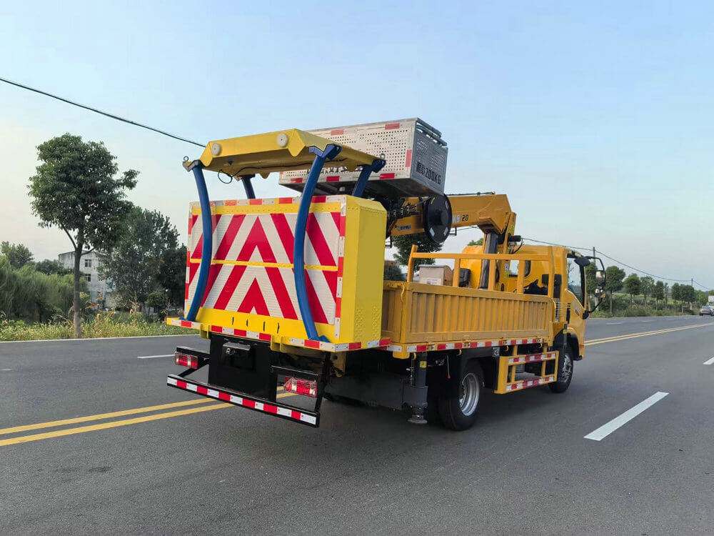 Telescopic Boom Lift Bucket Aerial Work Platform Manlift Truck (29)_1