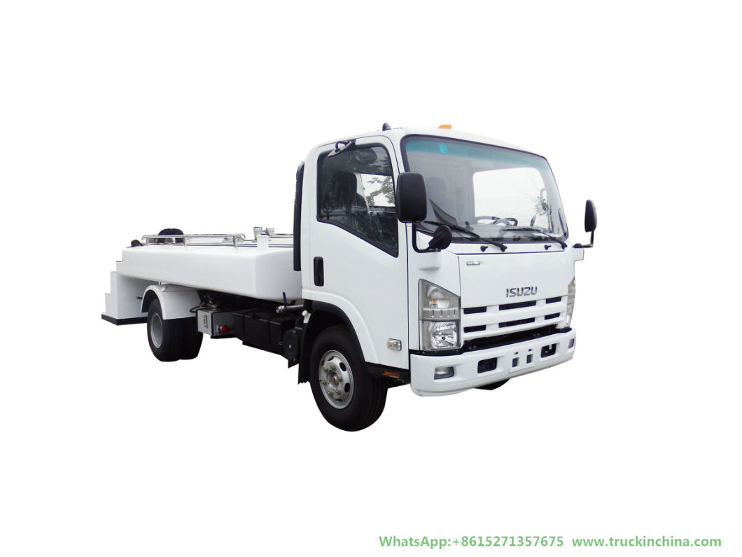 Isuzu Lavatory Service Truck Clean Water Tank 1400L Sewage Tank 2360L (Aircraft Sewage Tanker With Vacuum Pump Electric Diesel Vehicle)