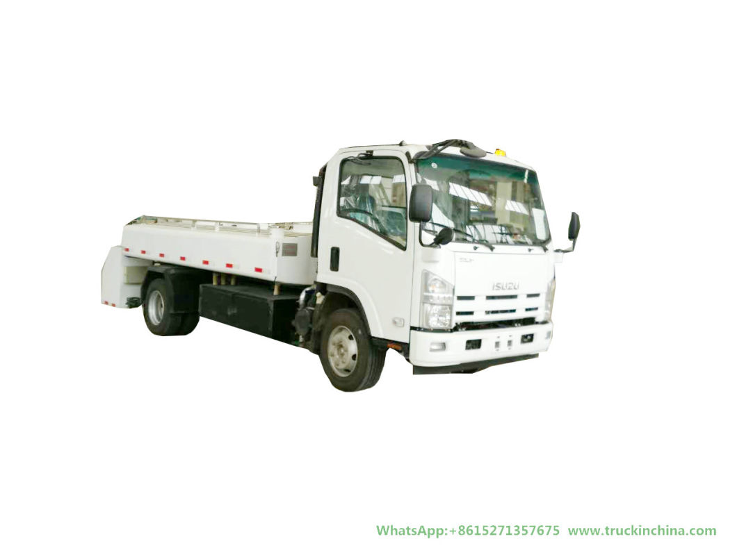 Isuzu Lavatory Service Truck Clean Water Tank 1400L Sewage Tank 2360L (Aircraft Sewage Tanker With Vacuum Pump Electric Diesel Vehicle)