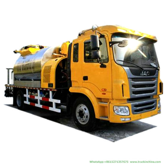 JAC 6-16 Ton Intelligent Asphalt Distributor Truck Spraying Nozzles 24-30 Nos (Asphalt Emulsion Tank 8000-16000L Insulated Spray Bitumen 4-6 meters)