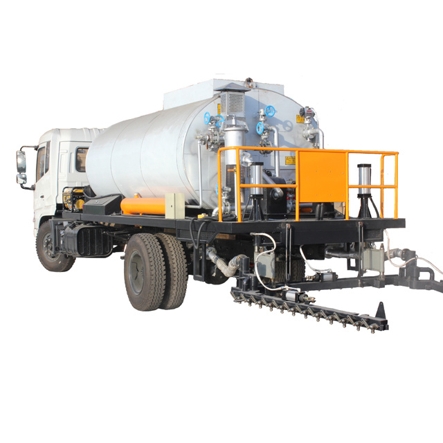 Kingrun Asphalt Distributor (8000L Asphalt Road Spraying Truck)