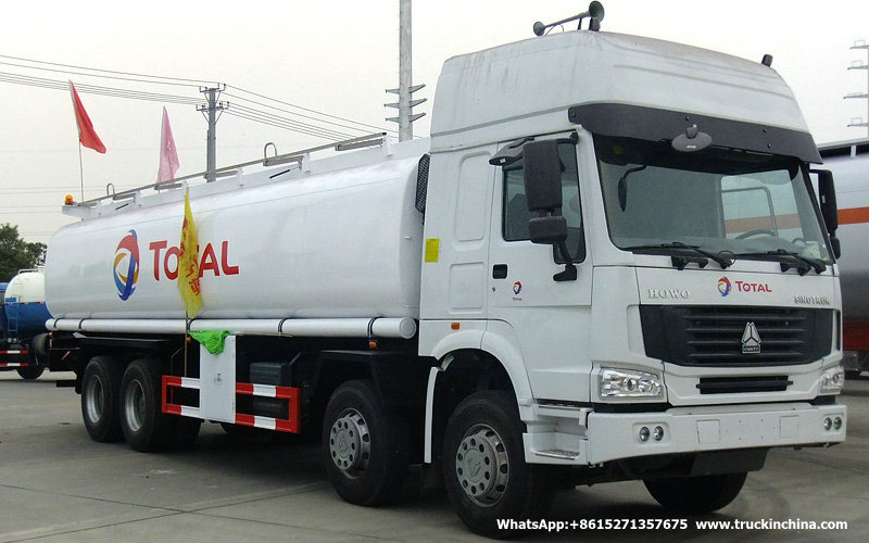 Sinotruck HOWO Fuel Tanker (Mobile Oil Refueling Bowser Truck 30cbm 8000 -10000Gallon)