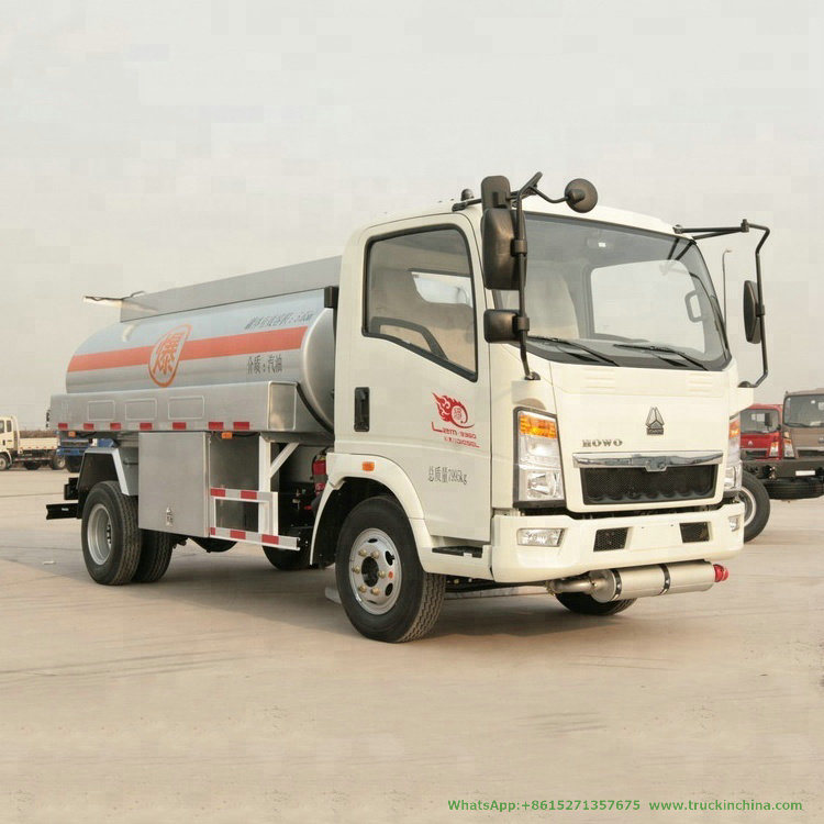 5000 Liters HOWO Fuel Tanker (LHD, RHD Right Hand Drive Diesel Delivery Refueling Truck 1500 -2000Gallon)