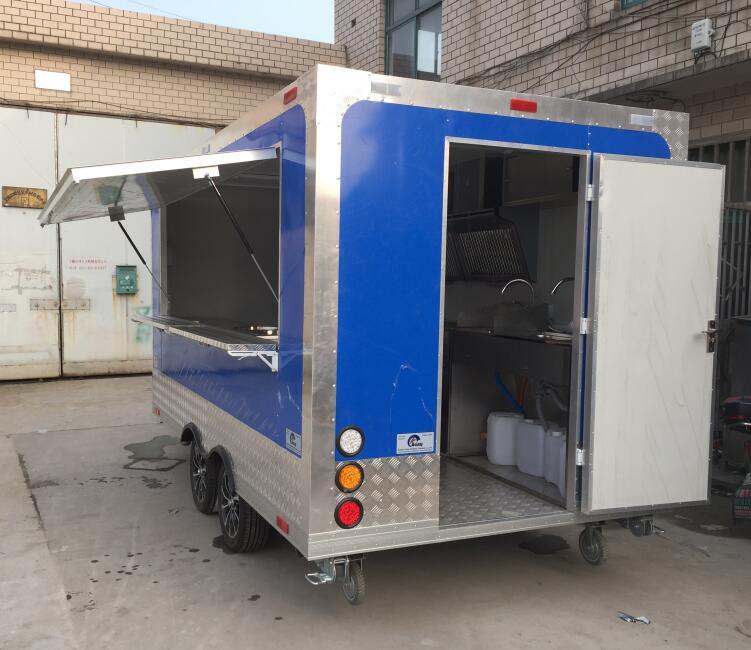 Mobile Potato Chips Making Machine Selling Food Trailer, Outdoor Street Food Trailer Cart