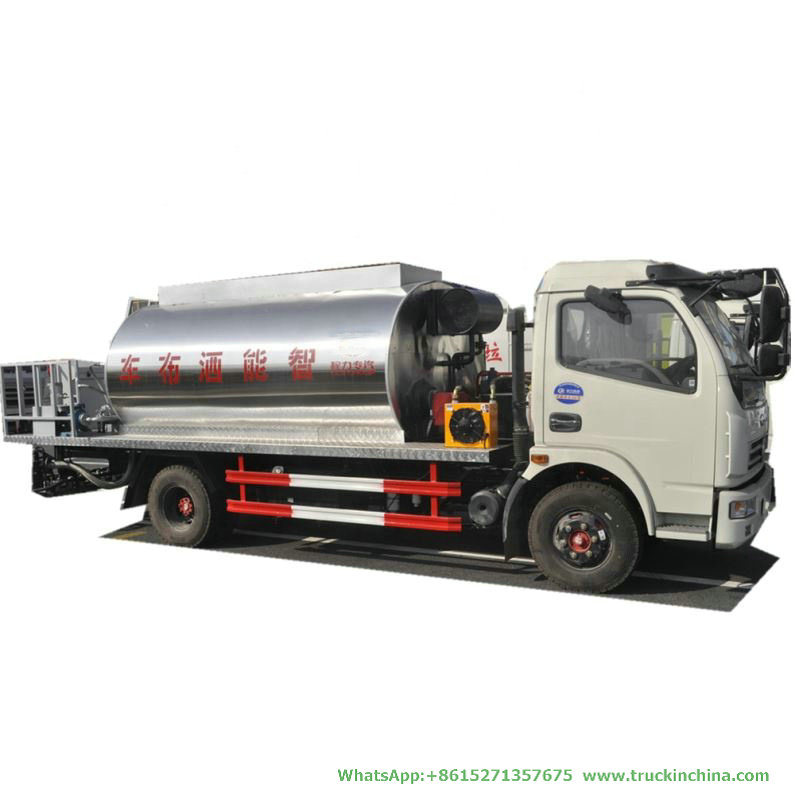 Asphalt Tank Distributor Truck 5000 Liter to 6000 Liters Bitumen 4X2