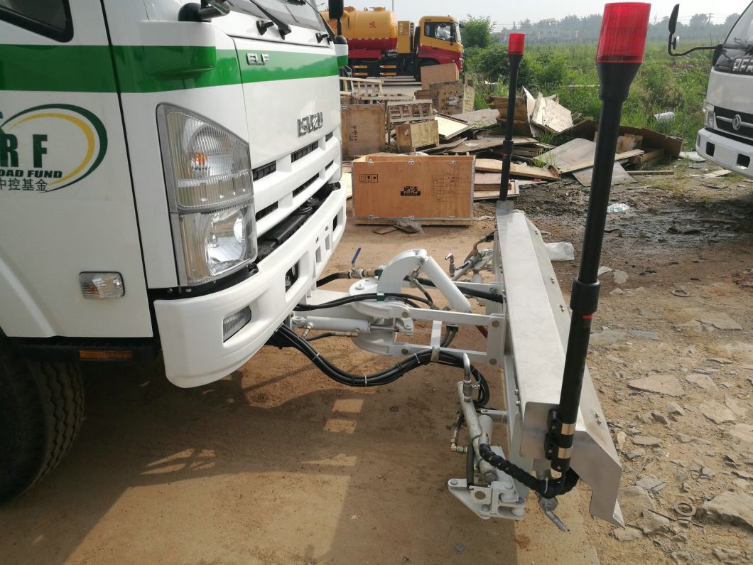 Japan Brand New I. S. U. Z. U Ftr Road Sweeper Truck 5.5 Cbm Tank Vacuum Road Sweeper