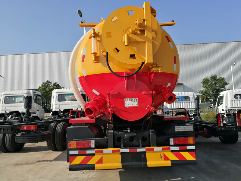 Vacuum Tanker Combined Sewer Jetting 15, 000 Liters-20, 000liters VAC Tank Mounted Water Ring High Pressure Vacuum Pump Rhd or LHD 6X4 /6X6