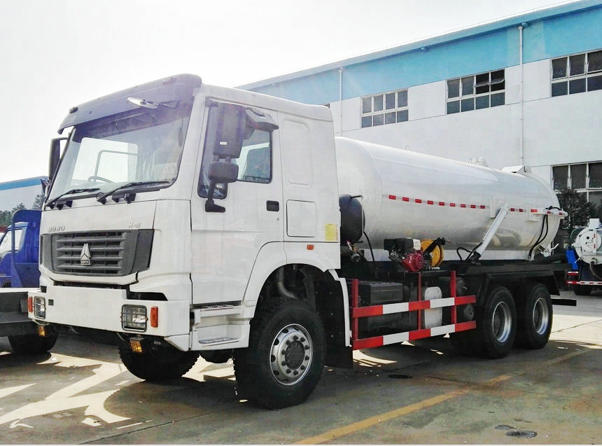 Sinotruk HOWO 10 Wheels VAC Tanker Sewage Sludge Truck with 16000L 18000L Septic Tank Rhd or LHD 6X4 /6X6