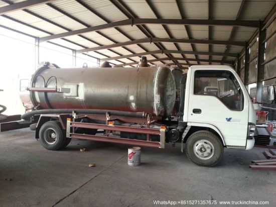 Samll 4X2 Isuzu Vacuum Tanker Septic Tank 3000L - 6000L