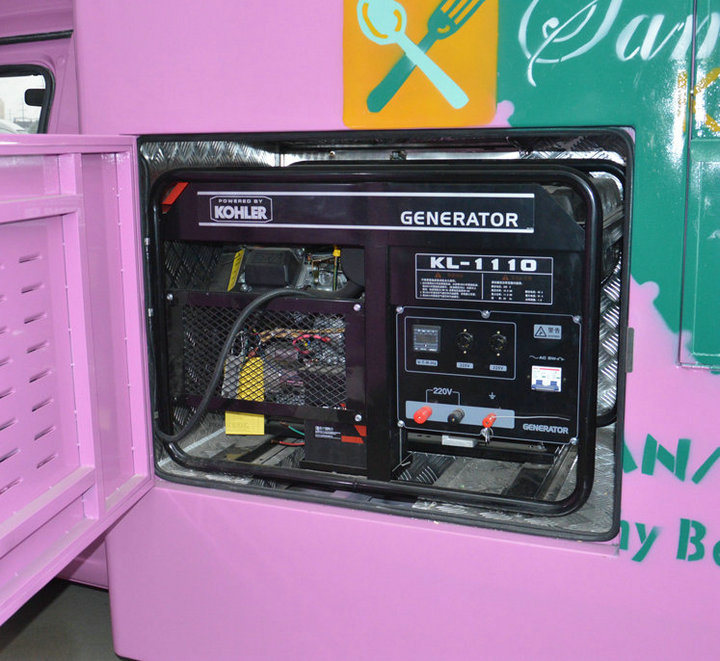 Mini Ice Cream Street Vending Truck Fast Customizing Stainless Steel Crepe Food Car