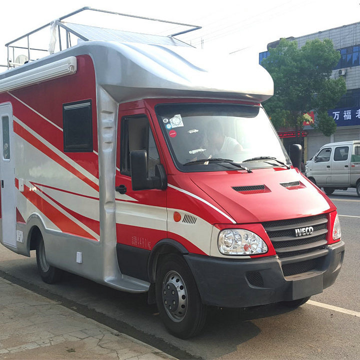 Iveco Diesel Luxury Mobile Kitchen (Catering Trucks)