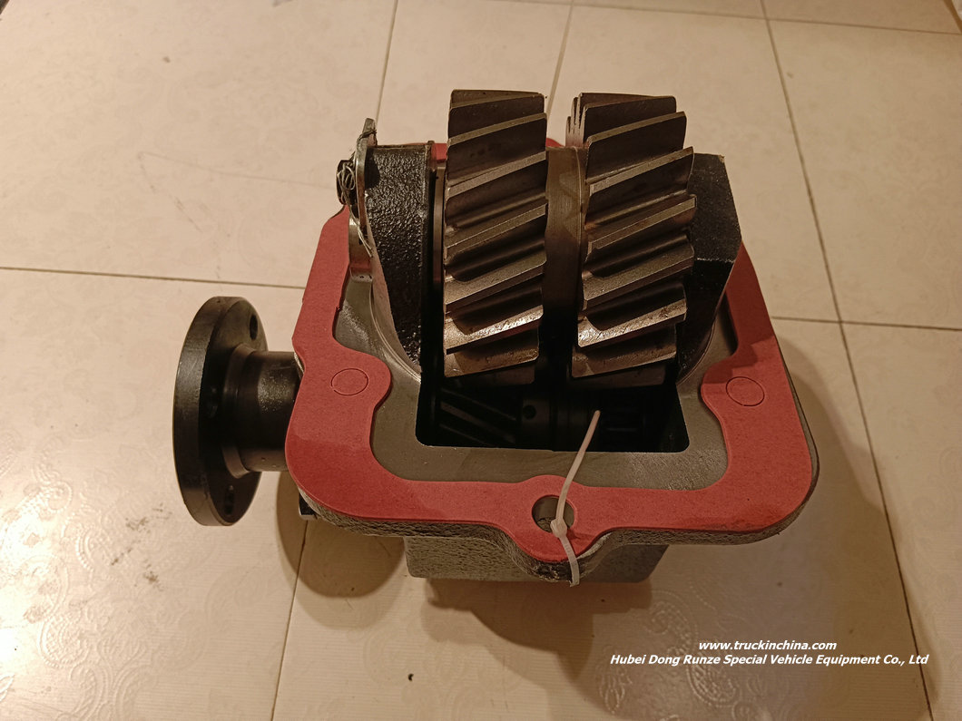 PTO power takeoff For DC7J120T Gearbox (84)