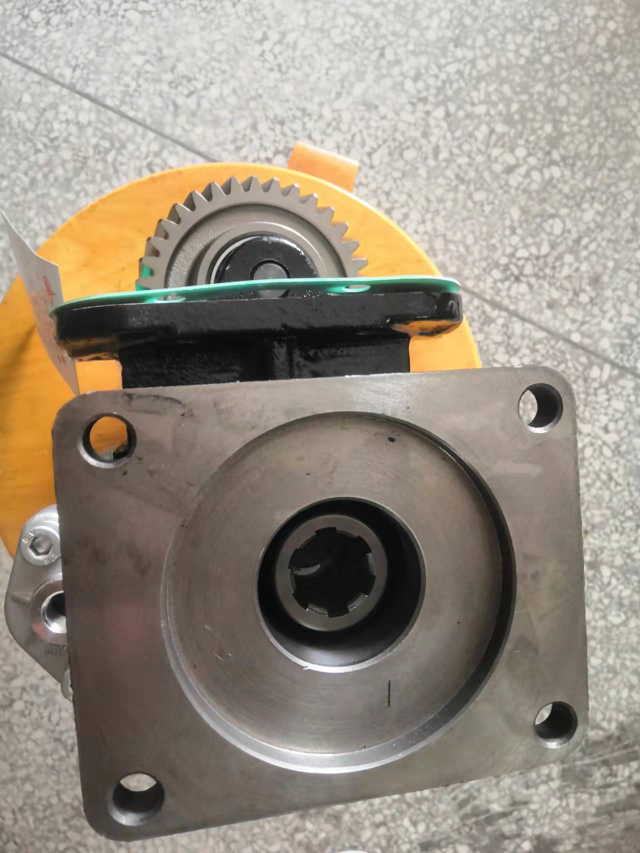 ML642A PTO SDQ50-65LGQ1 (5)