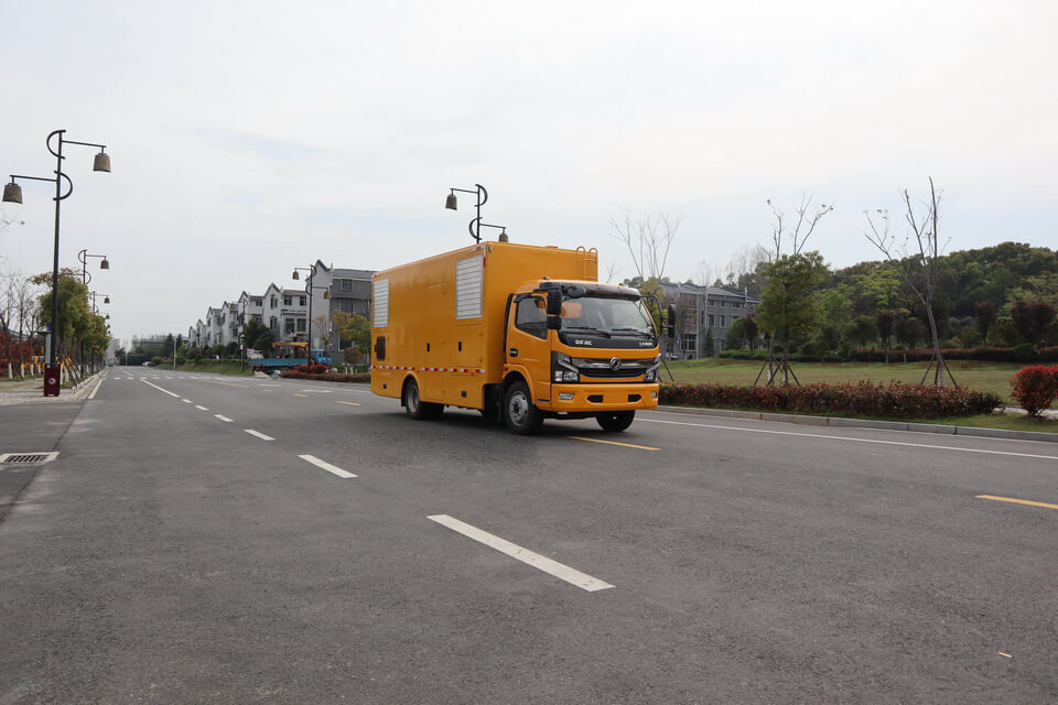Dongfeng DFAC Captain Dollicar 100-150kw Electric Power Supply Trucks (2)