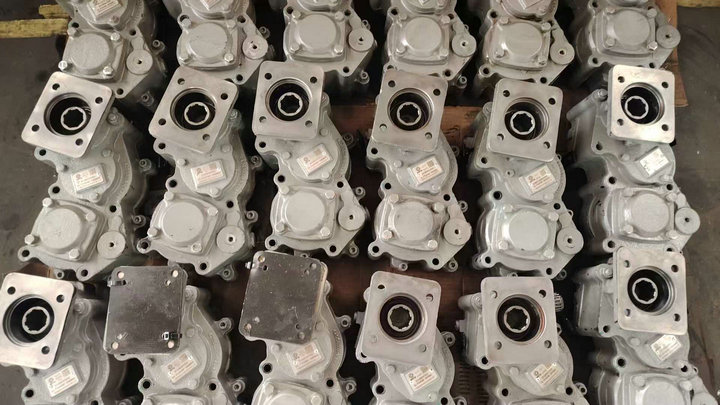 4205010-TV352 PATE PTO For DT14 Gear Without Retarder (2)