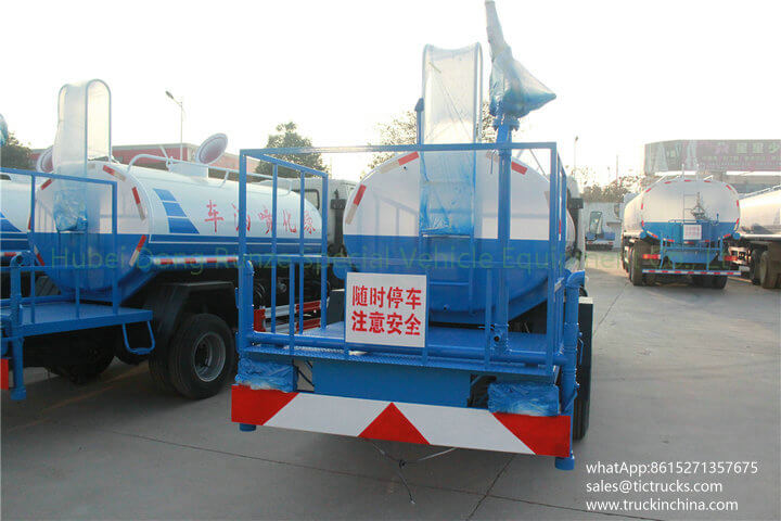Dongfeng 6000L Water tank truck Customization 
