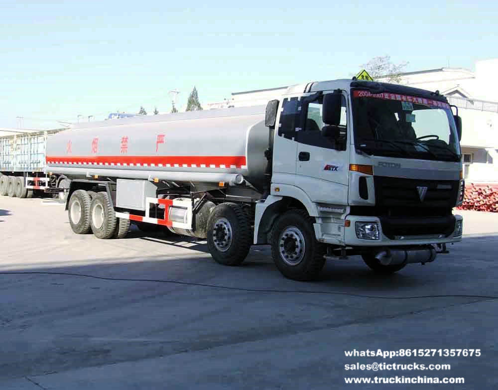 Foton 8x4Foton edible oil transport vehicle 30000L 