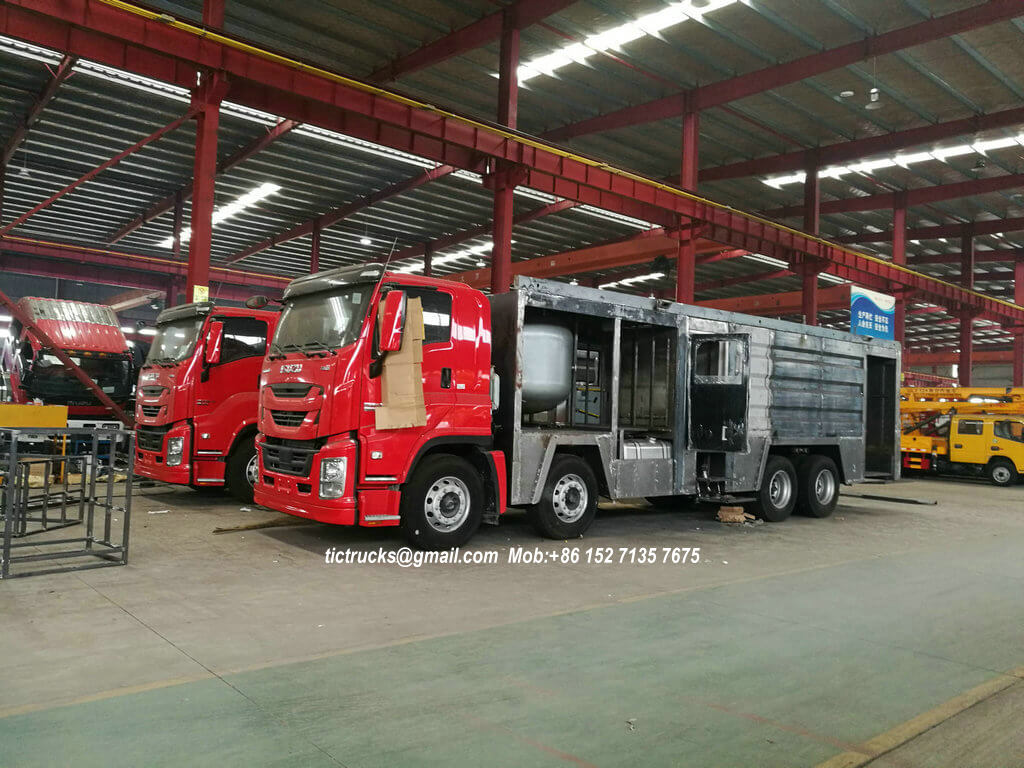ISUZU GIGA foam powder fire -33-truck