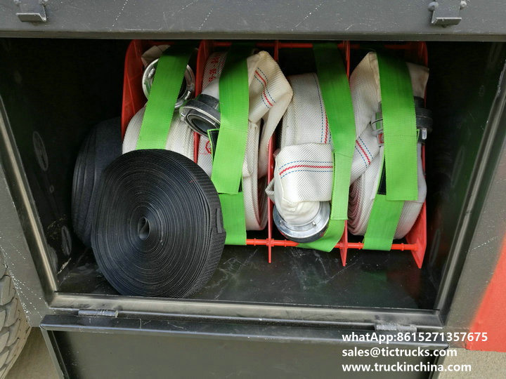 fire pump water 1200Gallon-13cbm water tank lorry truck.jpg