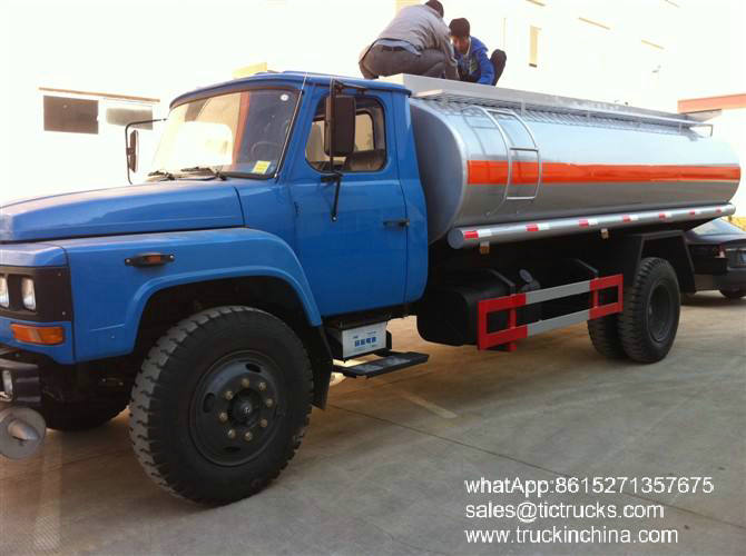 Dongfeng 4x2 Heavy Fuel Oil Truck Tanker Capacity 8CBM 7_1.jpg