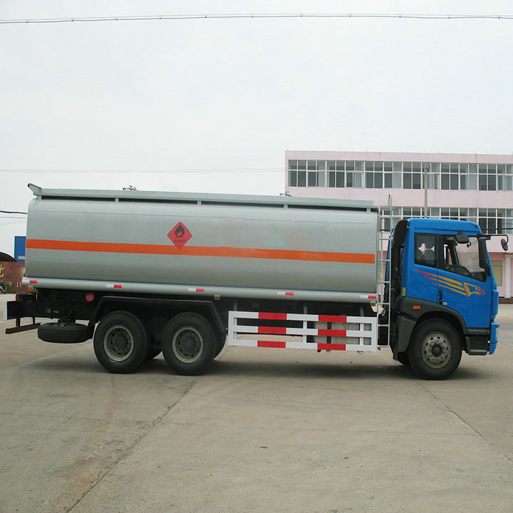 FAW Fuel Tanker Truck For Fuel Door To Door Express Dispensing 