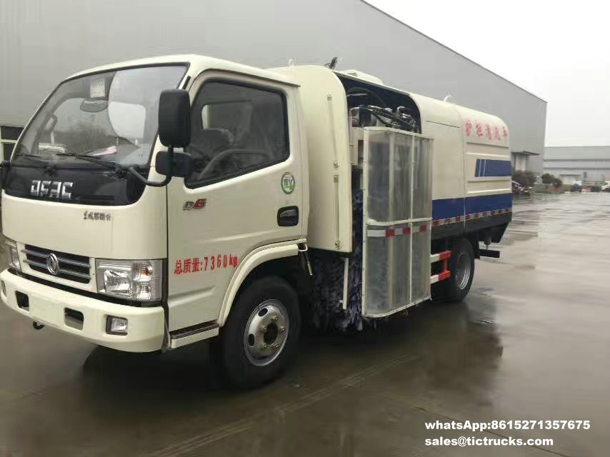 road sweeper-013-water-cleaning_1.jpg