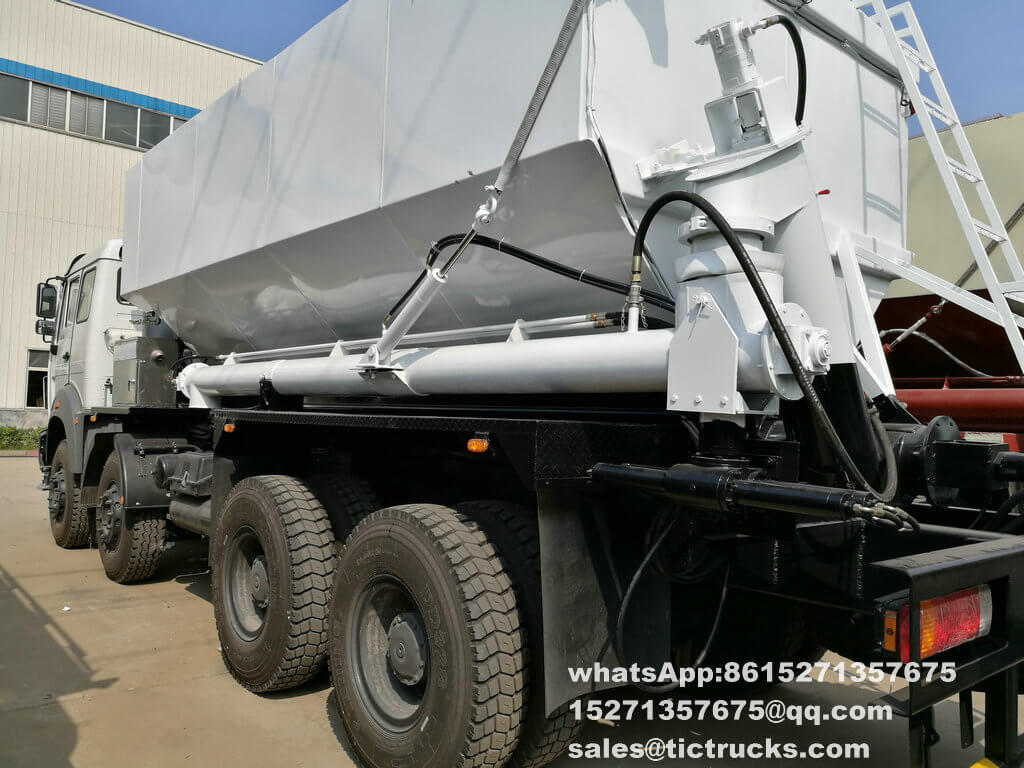 BeiBen Bulk explosive trucks-18T.jpg