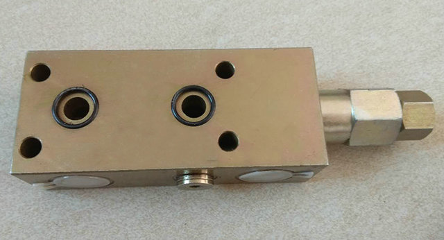 cylinder balancing valve-05-5330GF2
