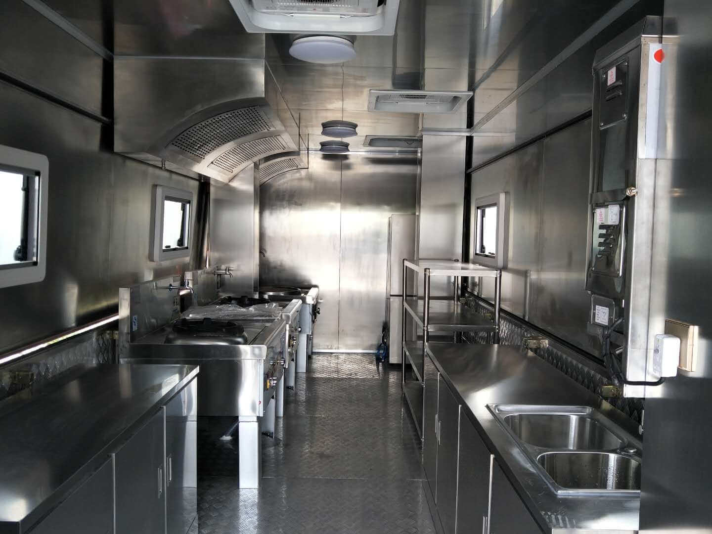  SITRAK C7H 540 HP Mobile Kitchen Heavy Truck Customizing 