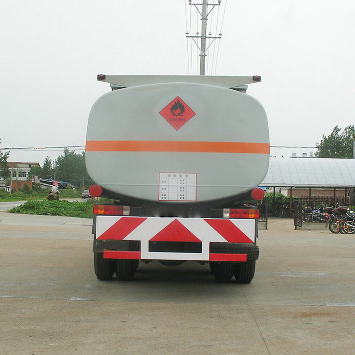 FAW Fuel Tanker Truck For Fuel Door To Door Express Dispensing 