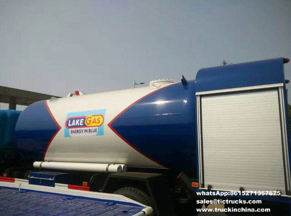 HOWO-4x2-LPG-tank-truck-small-Ch_1.jpg