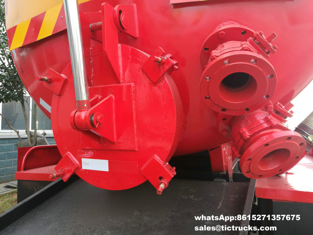 DRZ vaccum tanker truck -24cbm.jpg